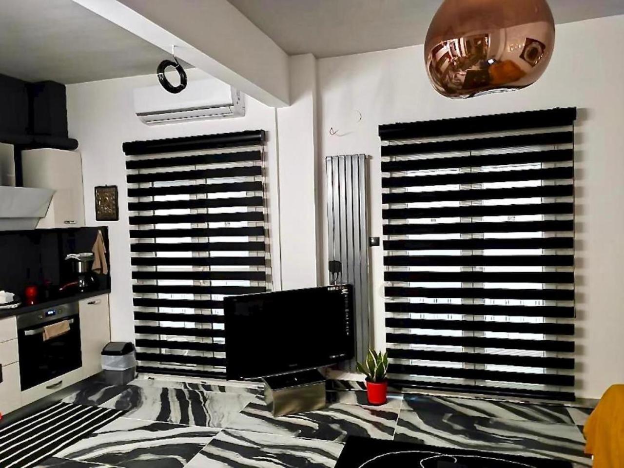 Fruit Tower Apartment เทสซาโลนิกิ ภายนอก รูปภาพ